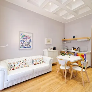 Apartament La Porta Di Mezzo, Katania